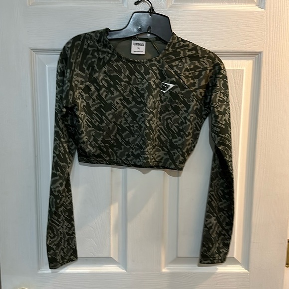Athletic top - Picture 1 of 2
